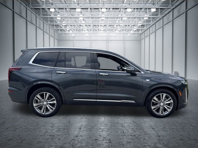 Used 2022 Cadillac XT6 Premium Luxury w/ Technology Package AWD/4WD image 2