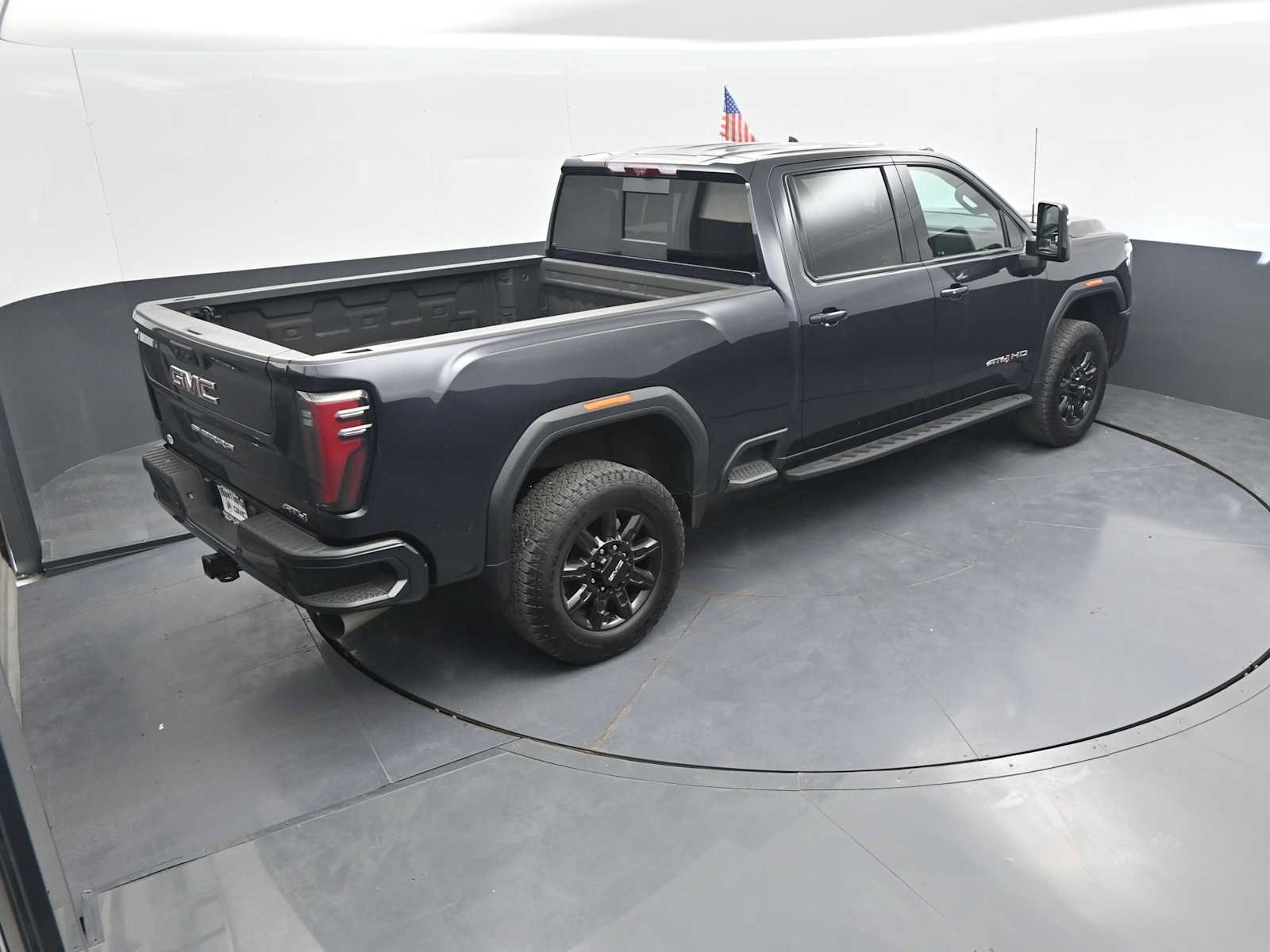 Used 2024 GMC Sierra 2500 AT4 w/ AT4 Premium Plus Package AWD/4WD image 34