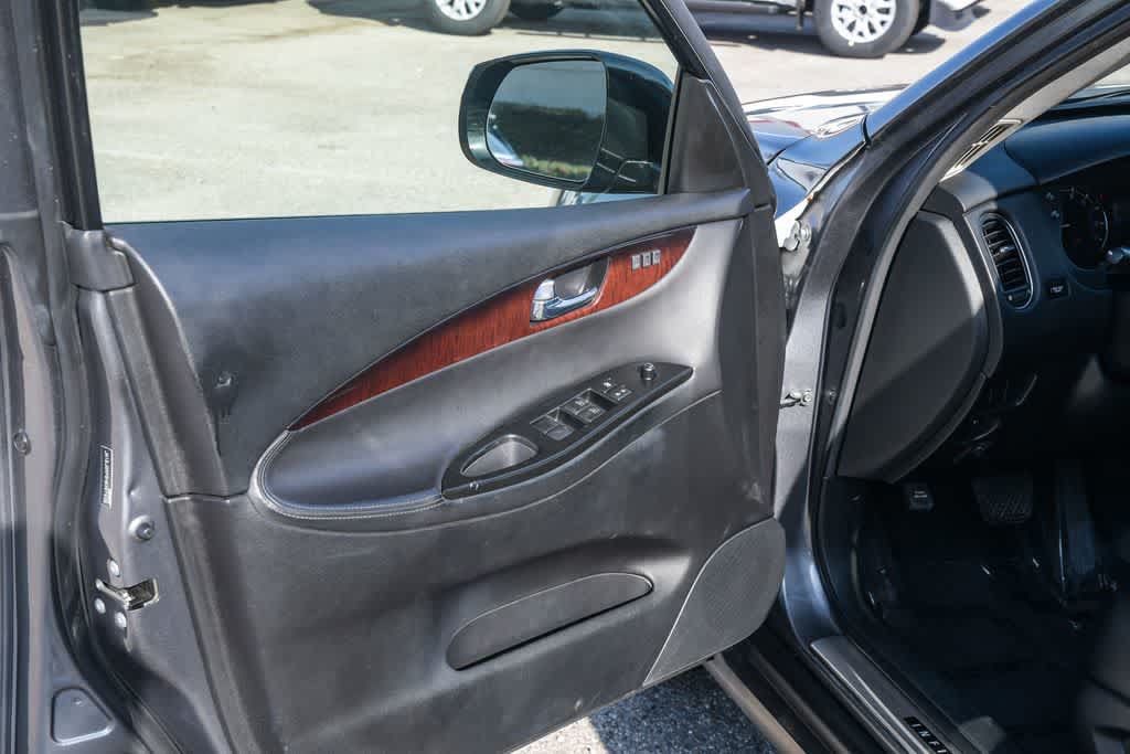 Used 2017 INFINITI QX50 2WD w/ Premium Plus Package image 25
