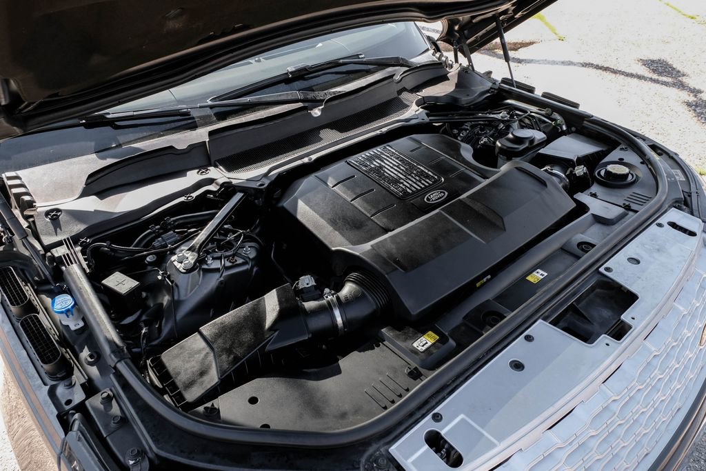 Used 2017 Land Rover Range Rover Supercharged image 50