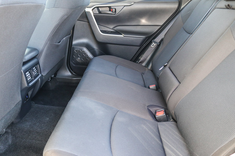 Used 2025 Toyota RAV4 LE AWD/4WD image 21