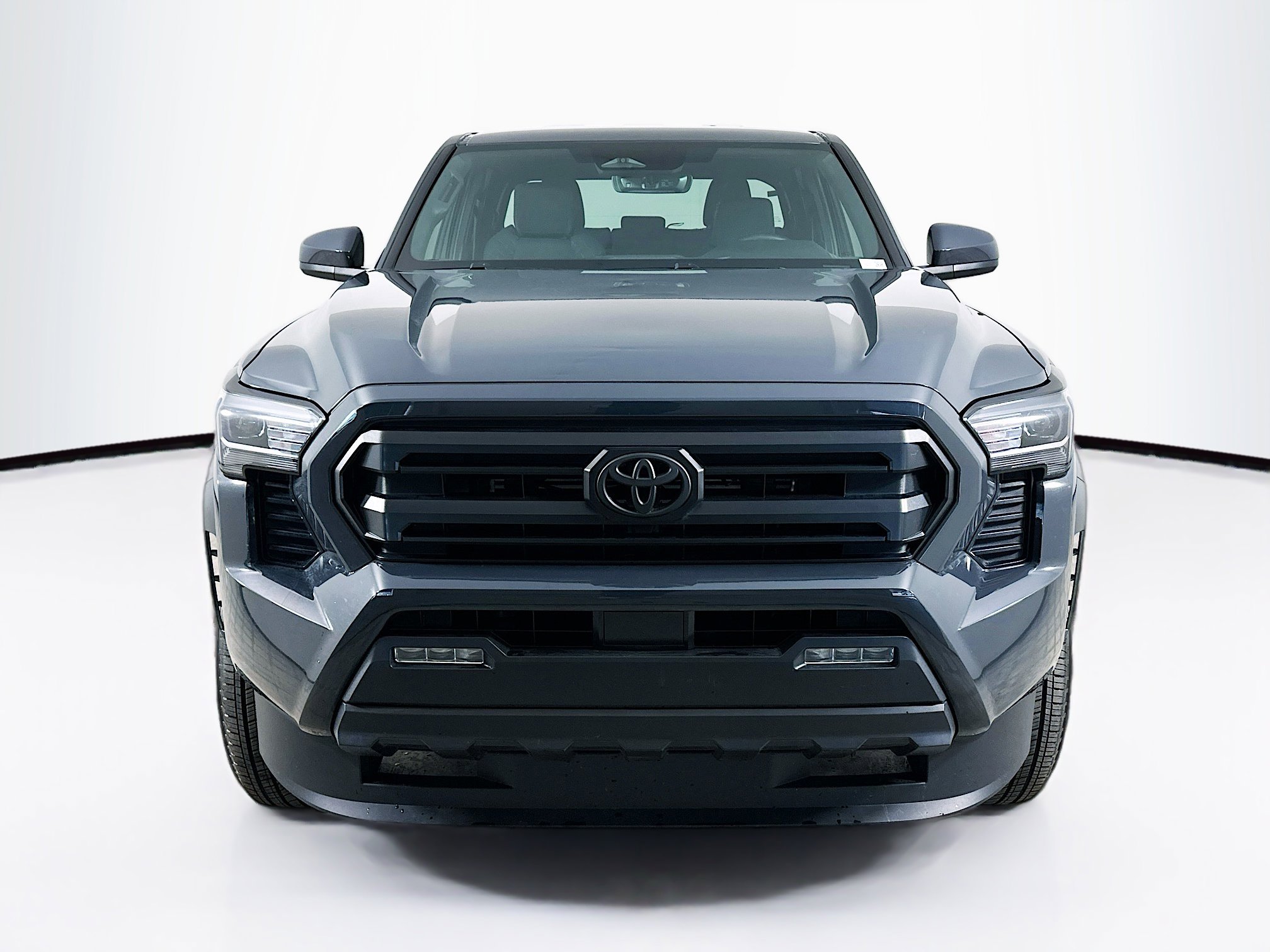Used 2024 Toyota Tacoma SR5 image 2