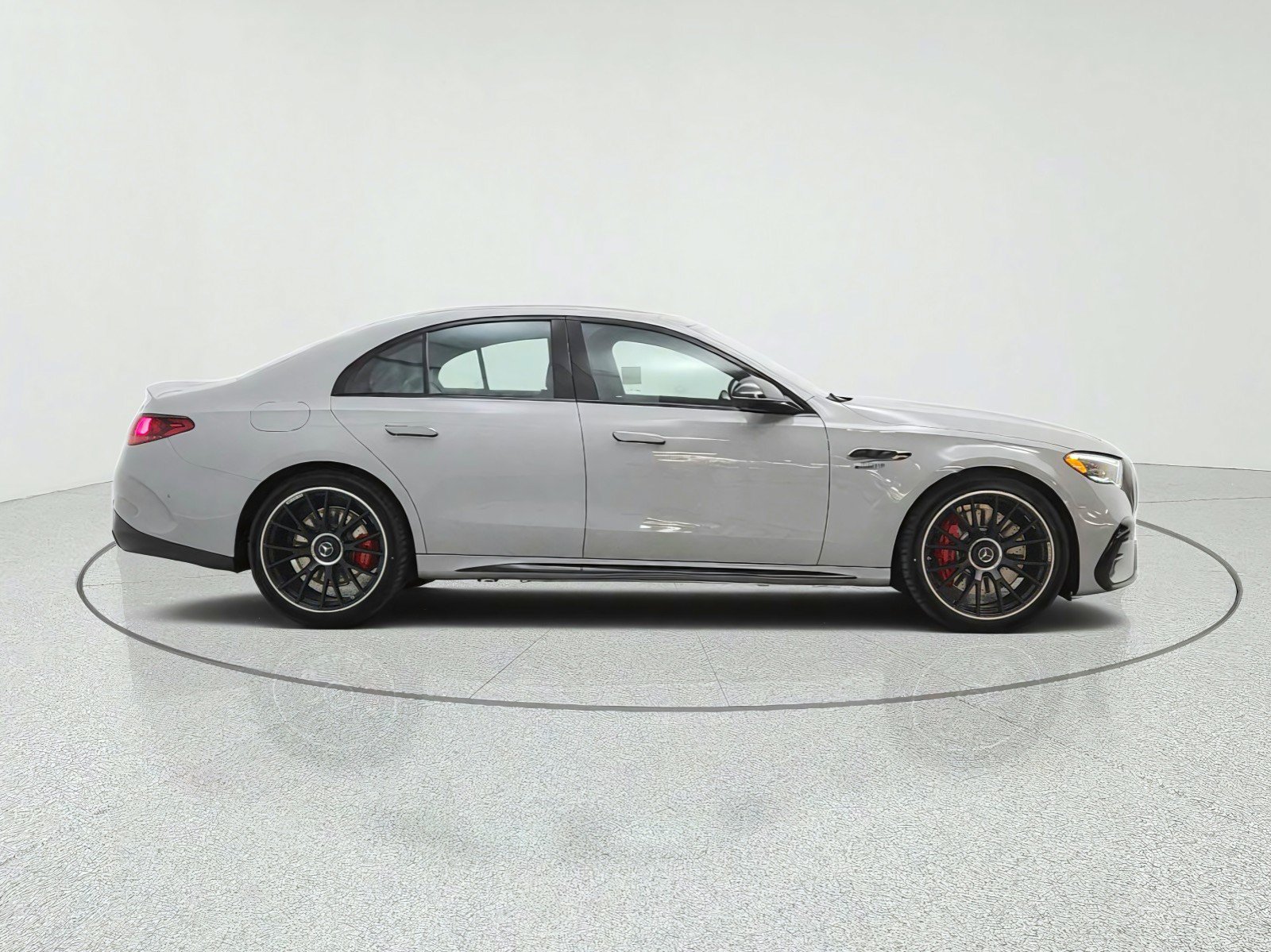 New 2027 Mercedes-Benz E 53 AMG e 4MATIC Sedan image 4