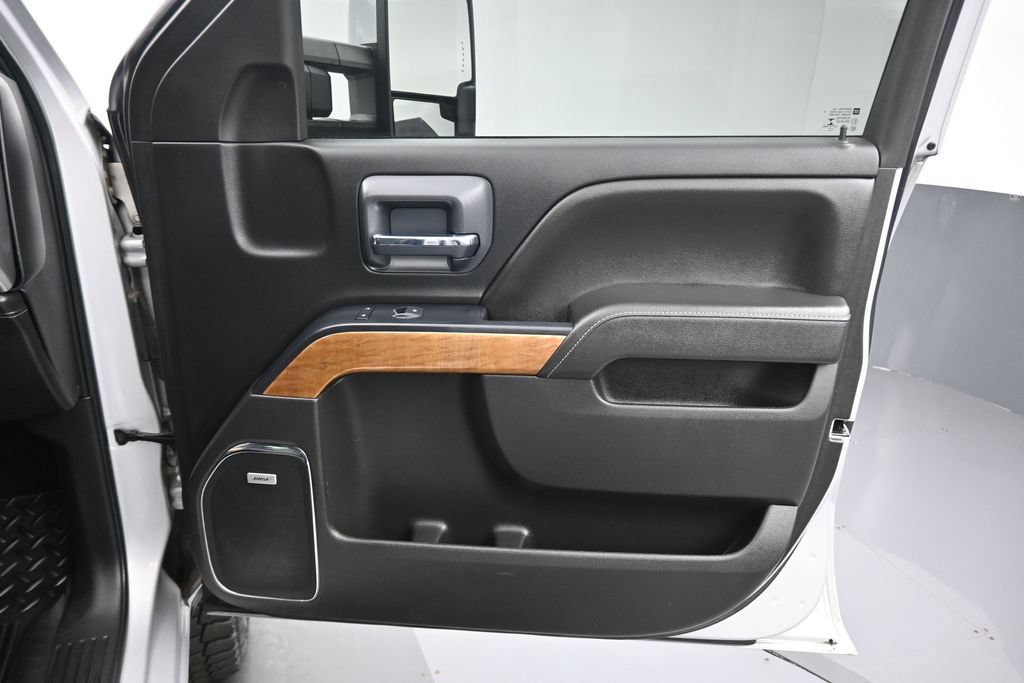 Used 2018 Chevrolet Silverado 2500 LTZ w/ LTZ Plus Package AWD/4WD image 40