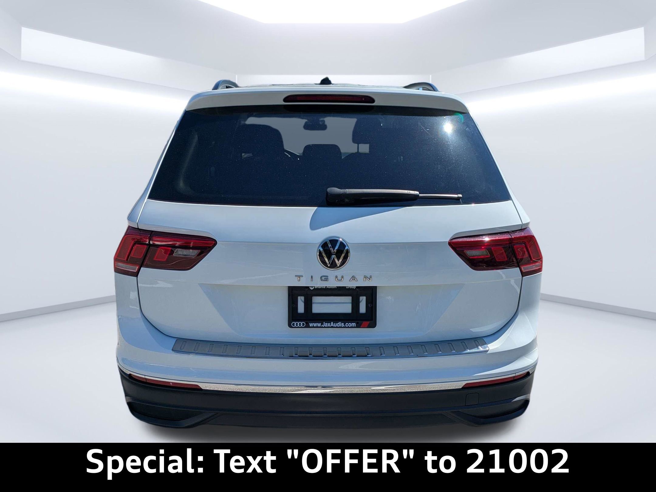 Used 2024 Volkswagen Tiguan S FWD image 5