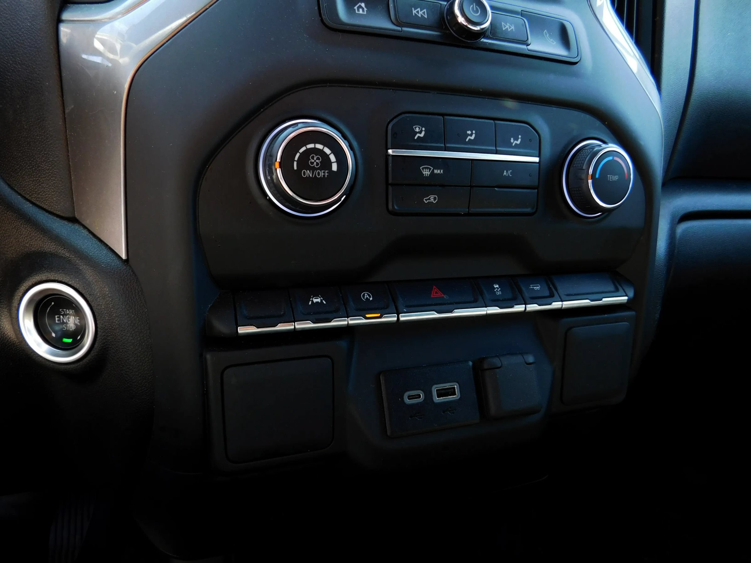 Used 2025 Chevrolet Silverado 1500 W/T RWD image 15
