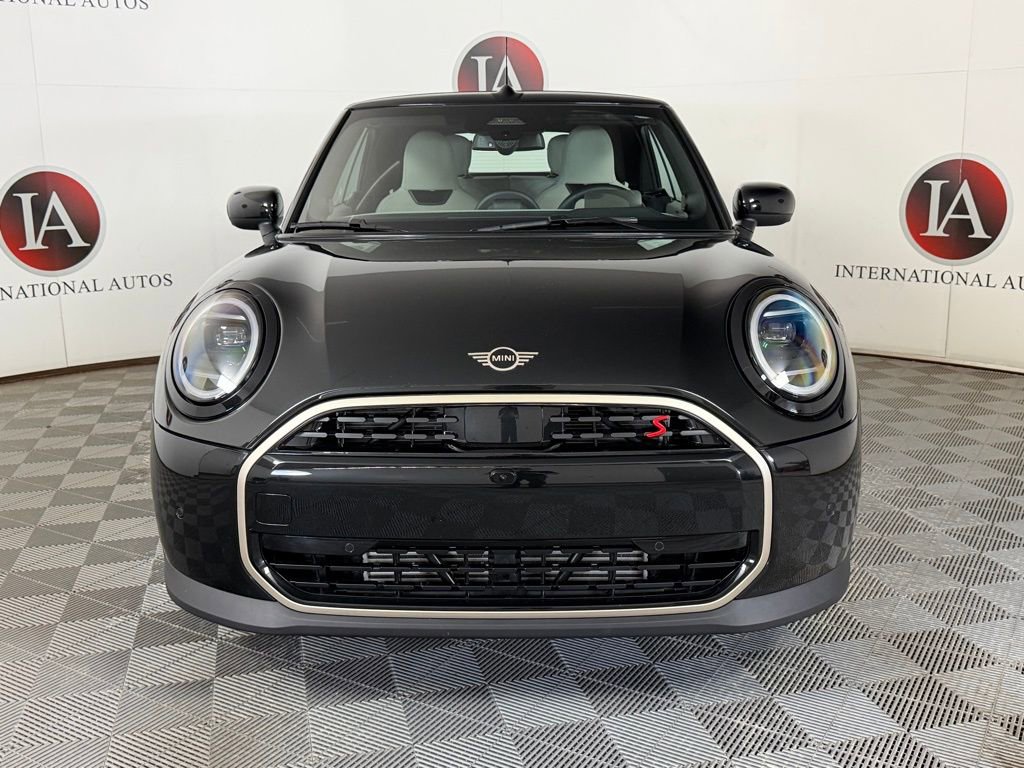 Used 2025 MINI Cooper S FWD image 2