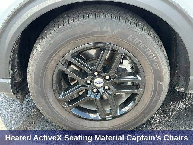 Used 2025 Ford Explorer Active w/ Active Comfort Package RWD image 12