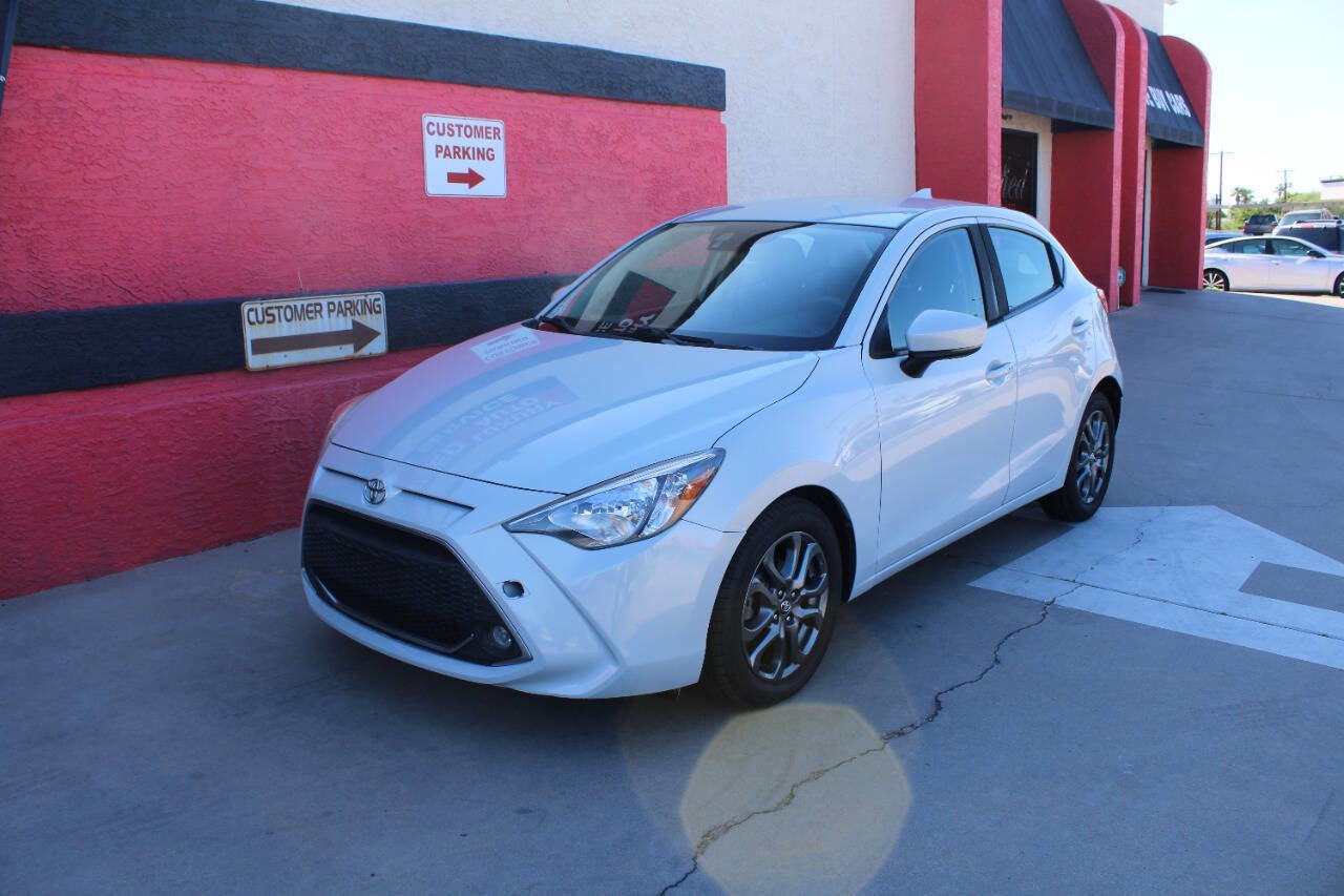 Used 2020 Toyota Yaris LE image 4