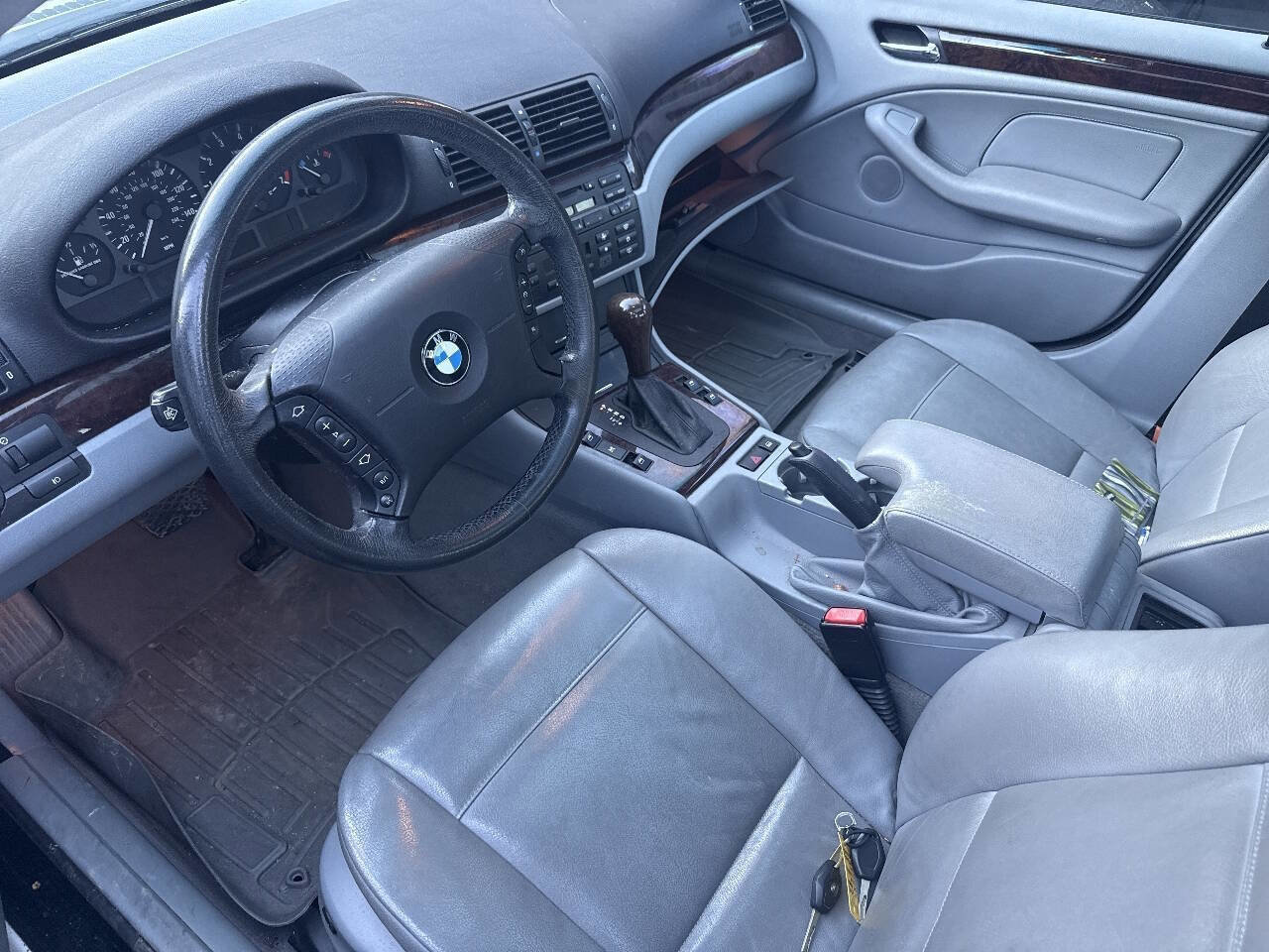 Used 2005 BMW 325xi Sedan image 5
