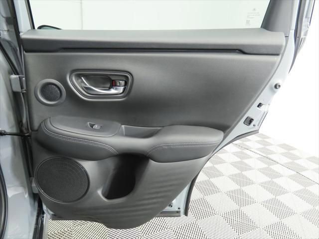 Used 2025 Acura ADX AWD image 28