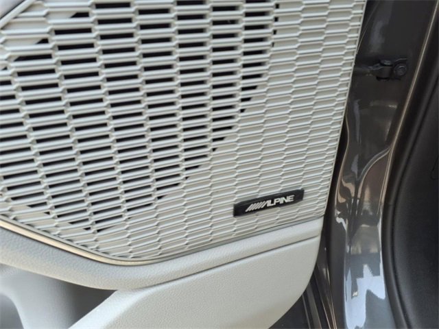 Used 2022 Jeep Grand Cherokee L Summit w/ Advanced Protech Group IV image 11