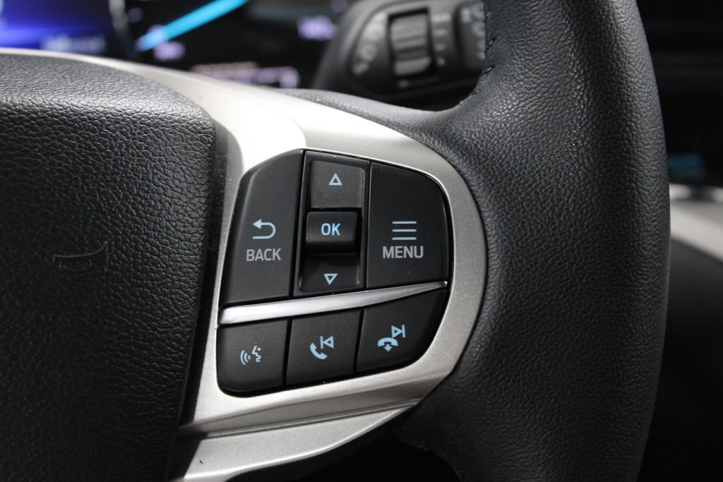 Used 2024 Ford Explorer XLT RWD image 39