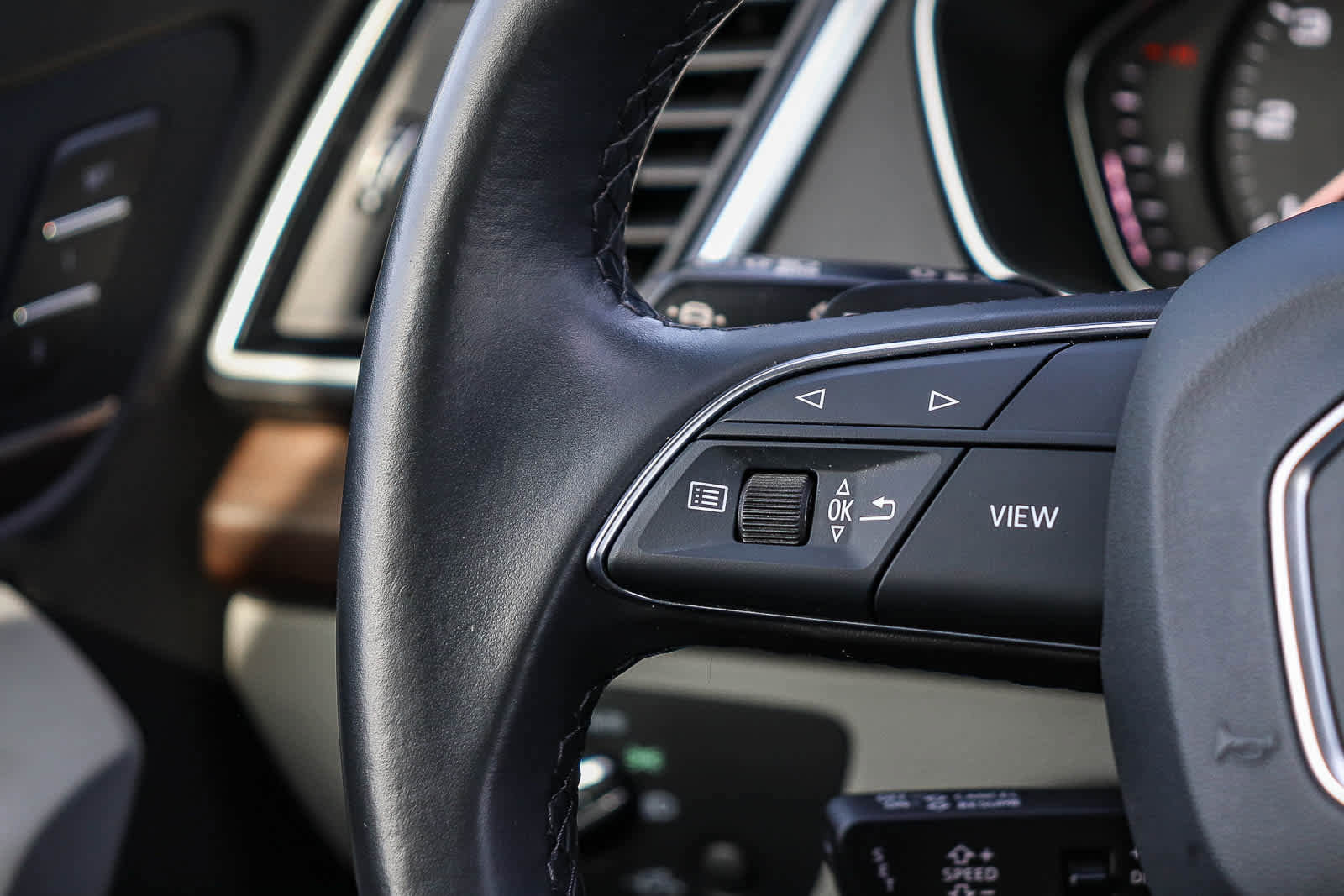 Used 2023 Audi Q5 2.0T Premium w/ Convenience Package image 20