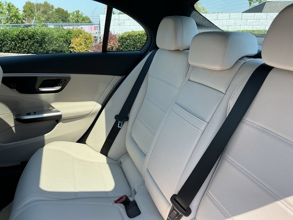 New 2026 Mercedes-Benz C 300 4MATIC Sedan image 22