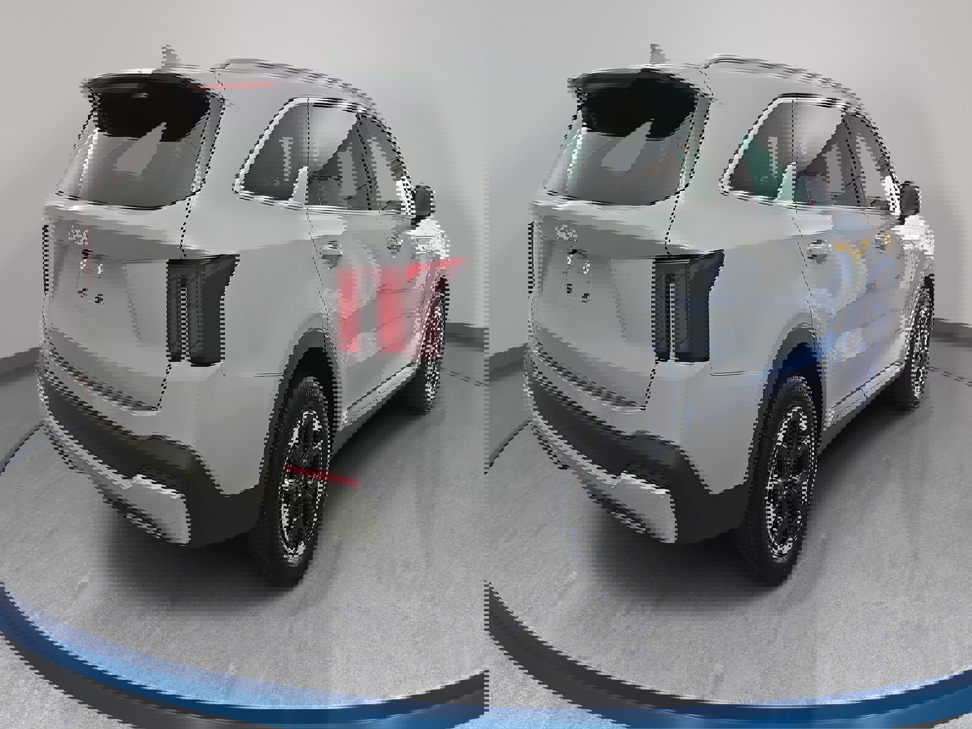 Used 2025 Kia Sorento S w/ Panoramic Sunroof Package image 5