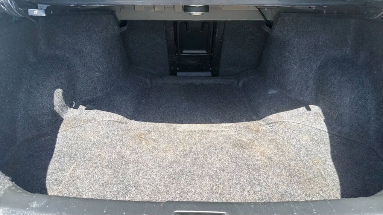 Used 2011 Honda Accord EX-L image 17