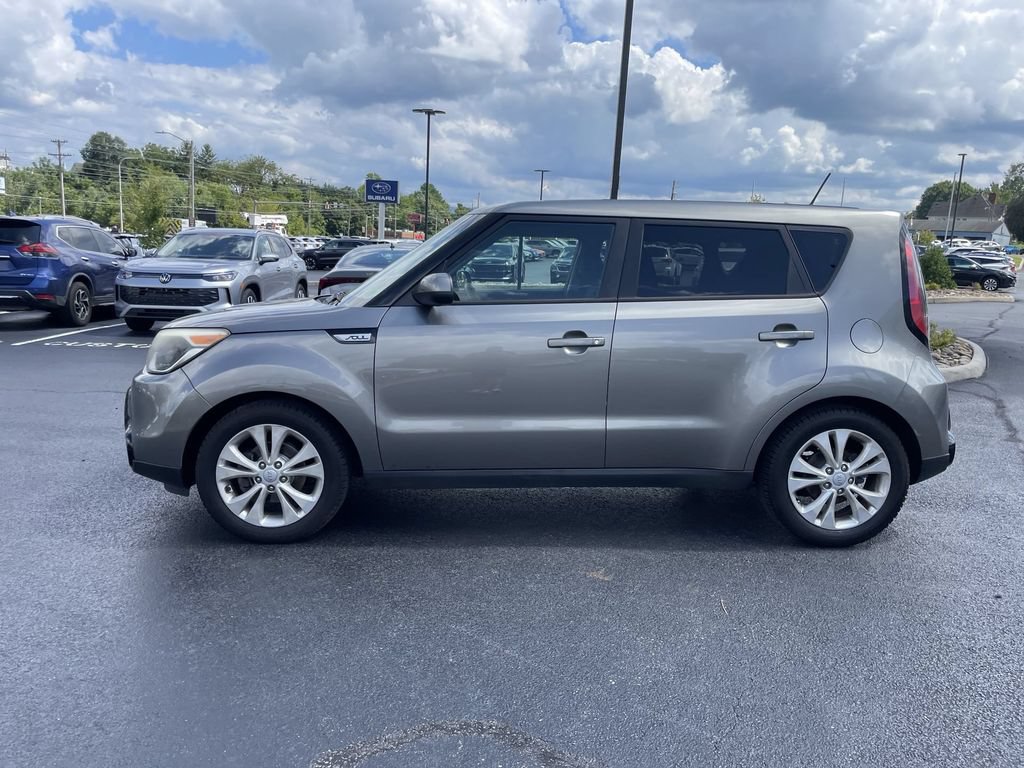 Used 2016 Kia Soul + FWD image 3