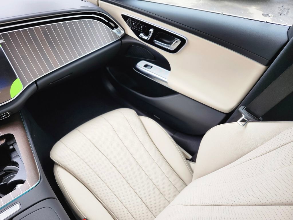 New 2026 Mercedes-Benz E 350 4MATIC Sedan image 15