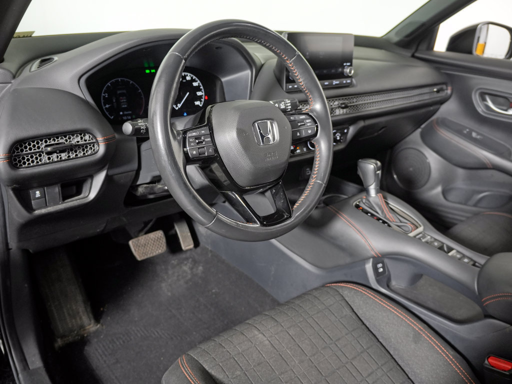 Used 2024 Honda HR-V Sport image 11