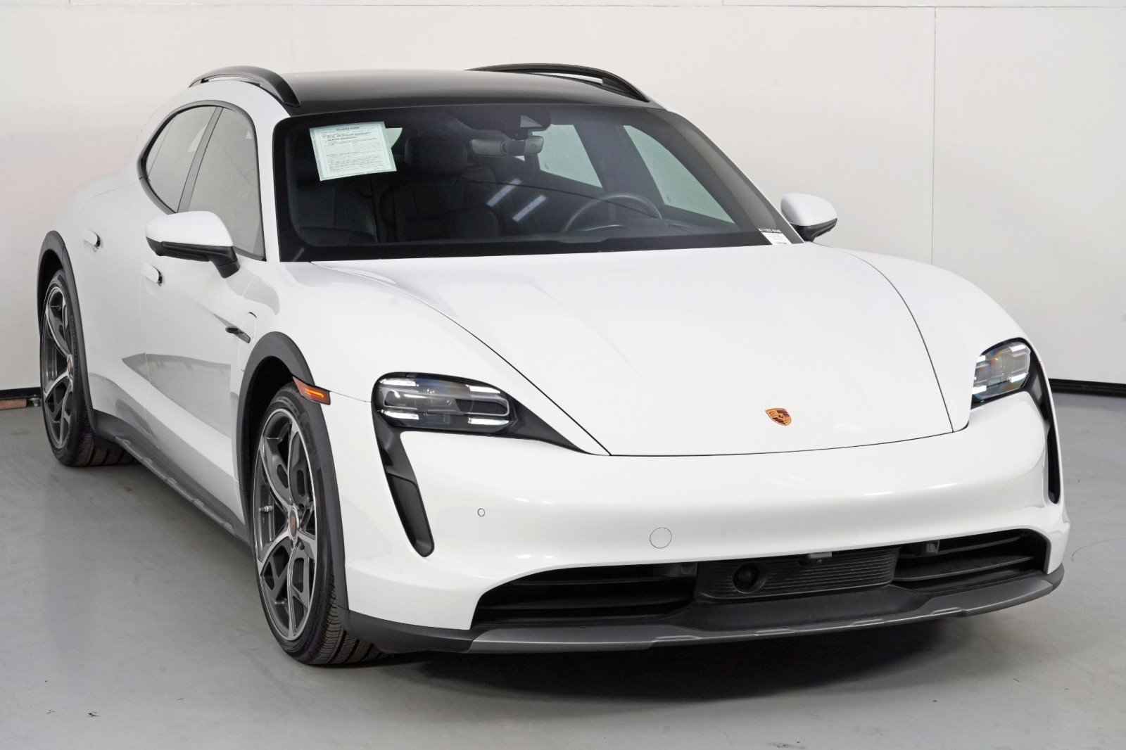 Used 2021 Porsche Taycan 4 Cross Turismo w/ Premium Package image 54