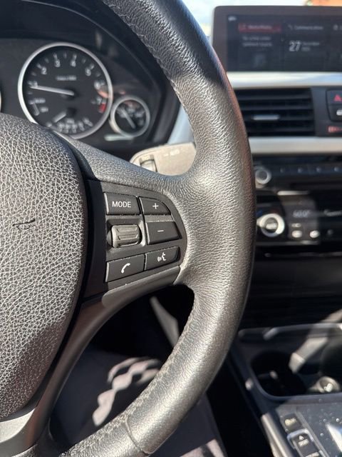 Used 2018 BMW 320i Sedan w/ Convenience Package image 20