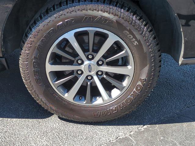 Used 2021 Ford Expedition Max XLT image 13