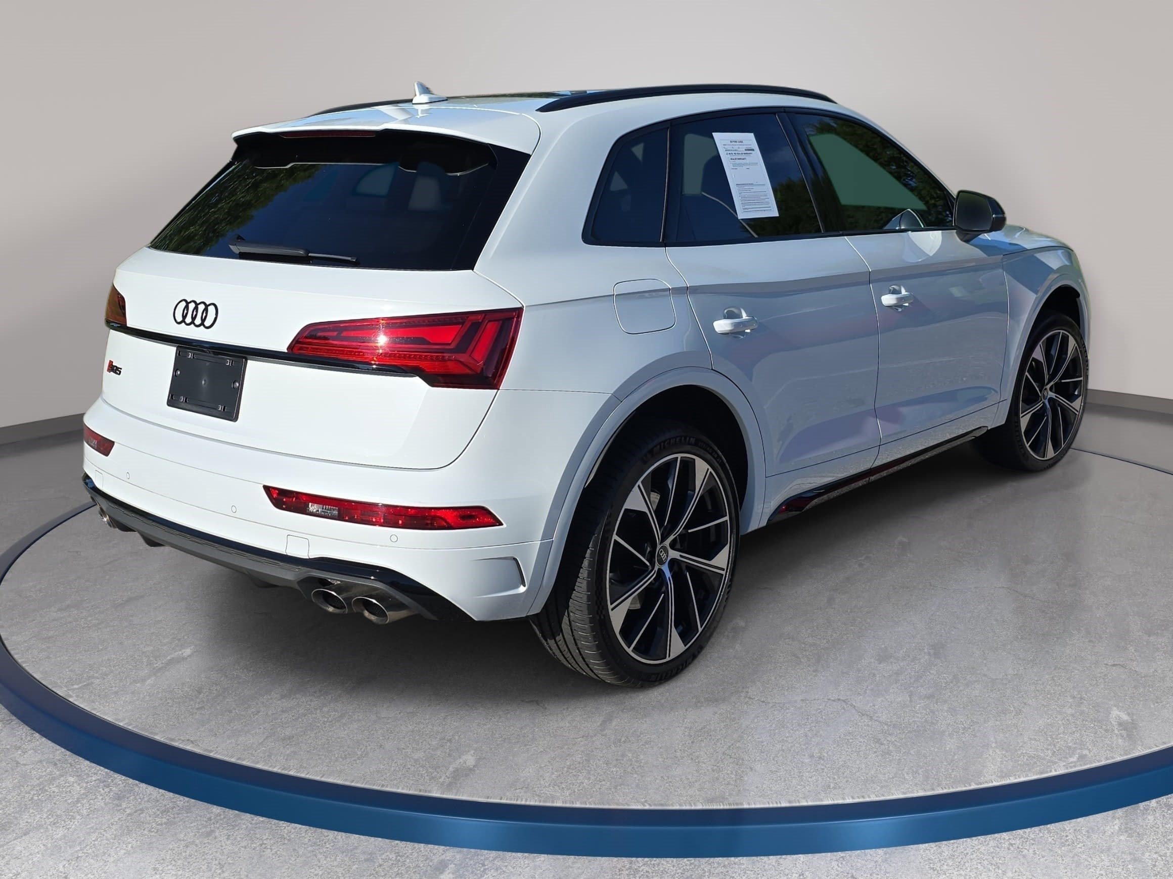 Used 2024 Audi SQ5 Premium Plus w/ Premium Plus Package AWD/4WD image 6