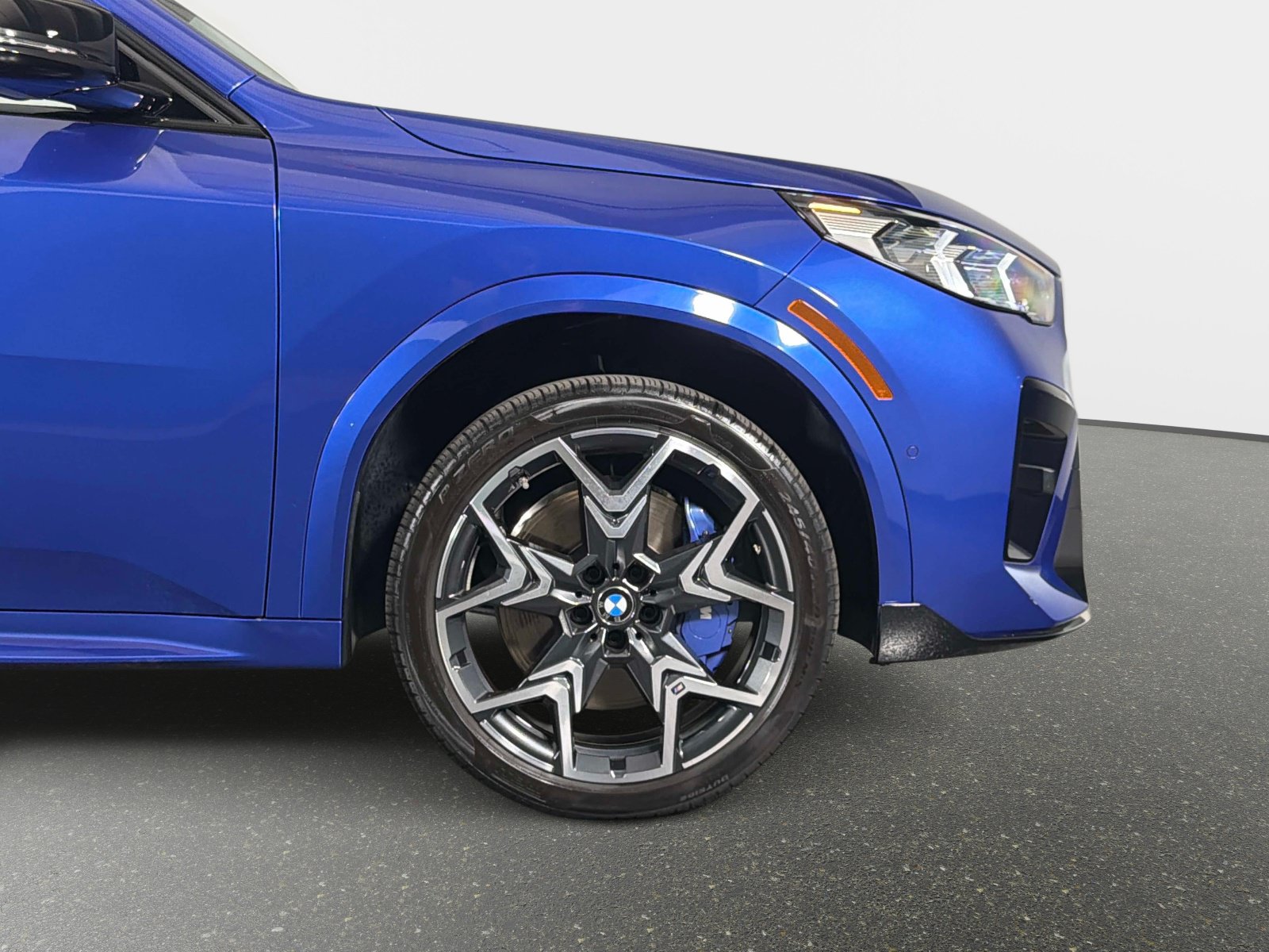 Used 2025 BMW X2 M35i AWD/4WD image 4
