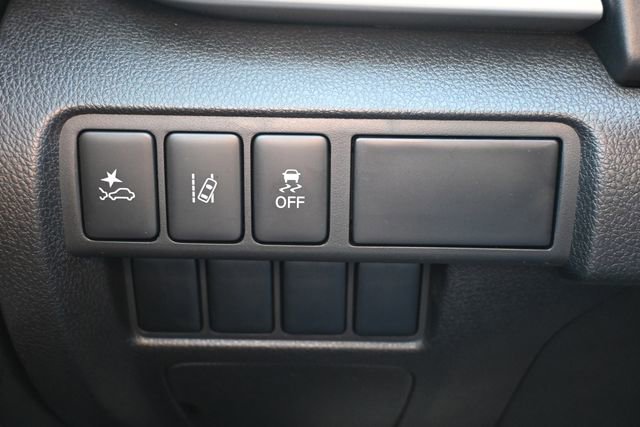 Used 2024 Mitsubishi Eclipse Cross AWD image 37