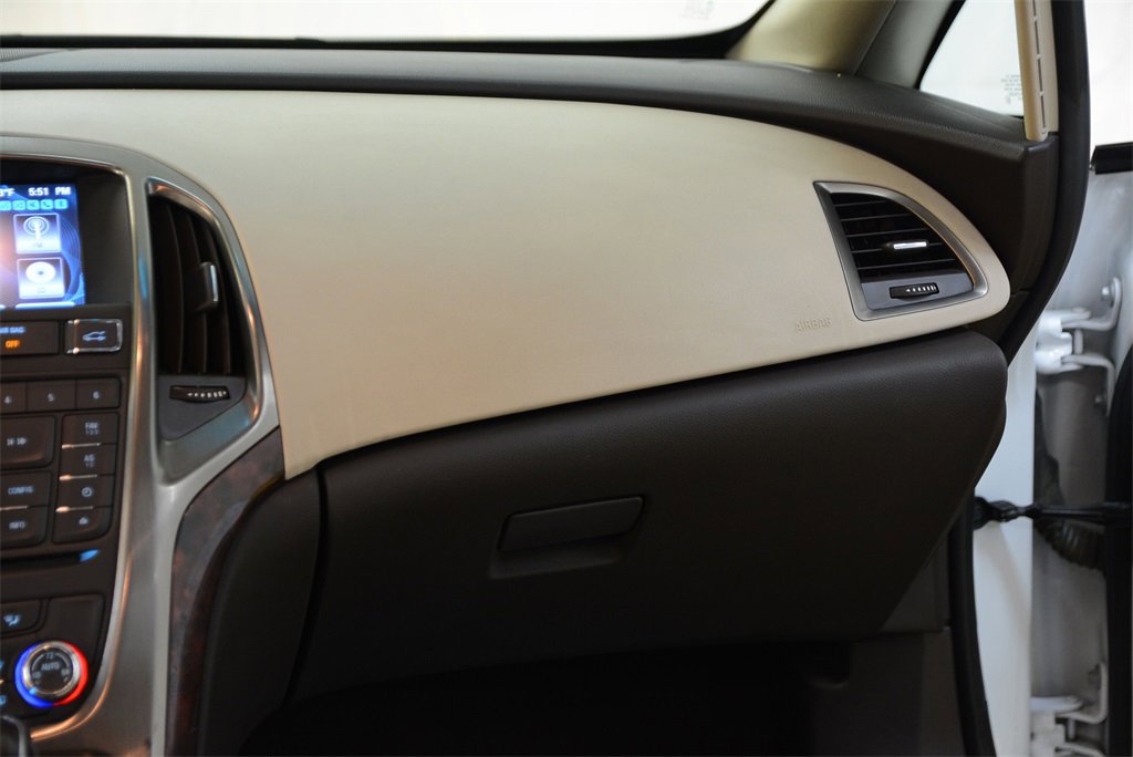 Used 2014 Buick Verano image 16