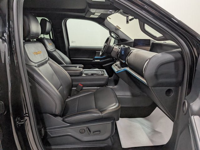 Used 2025 Ford Expedition Tremor AWD/4WD image 21