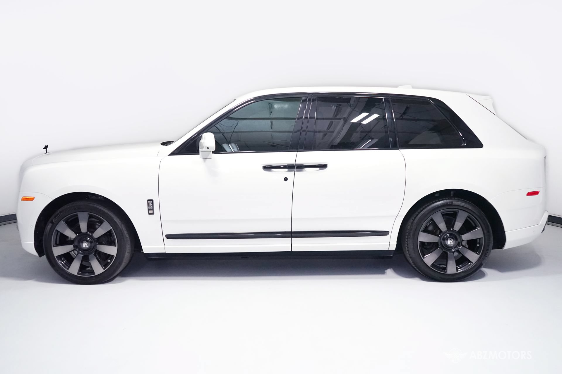 Used 2019 Rolls-Royce Cullinan AWD/4WD image 5