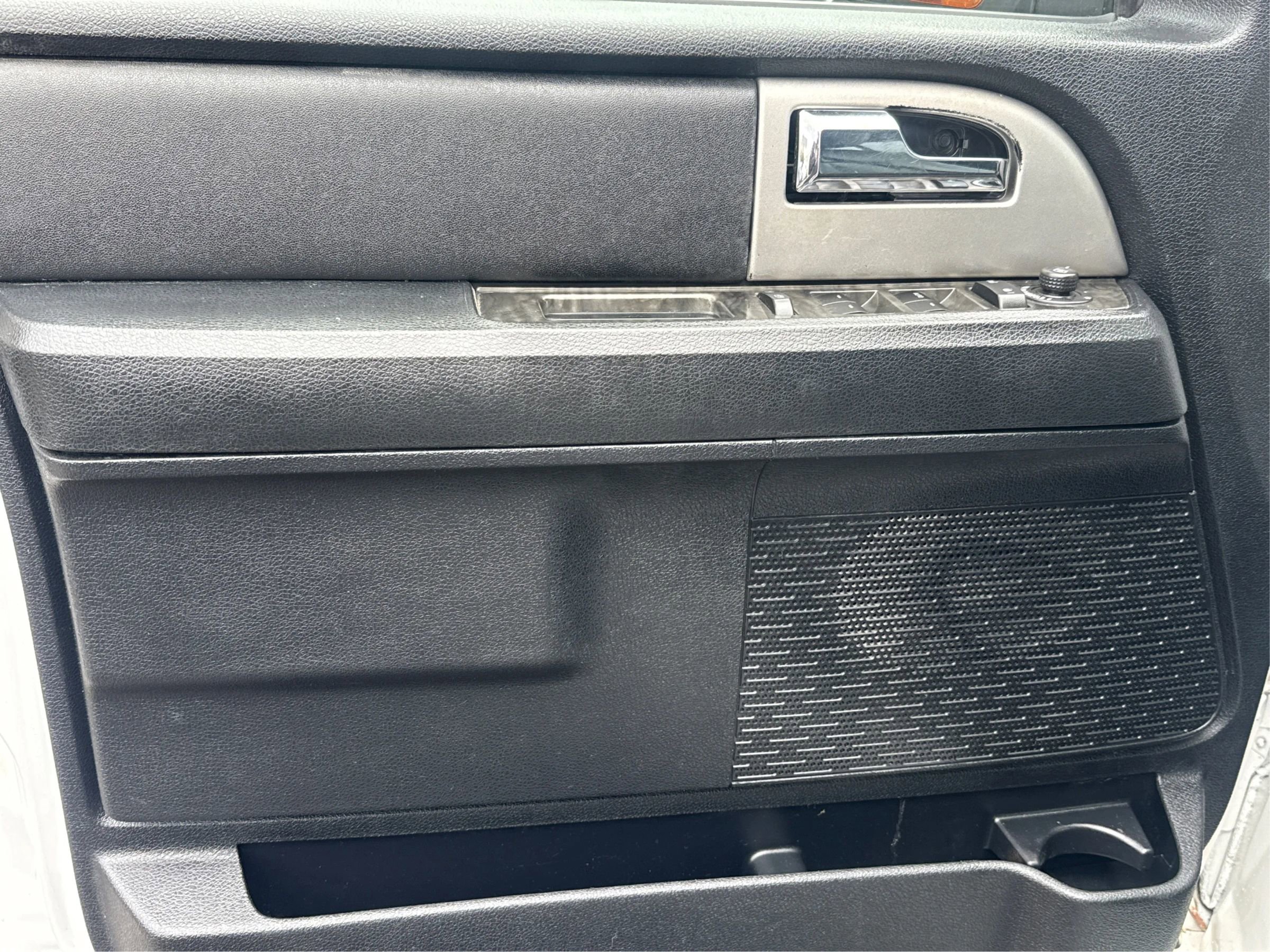 Used 2017 Ford Expedition EL Limited image 20