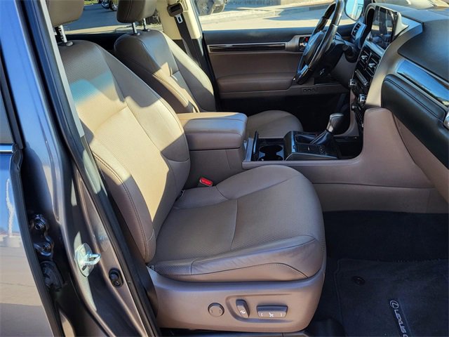 Used 2023 Lexus GX 460 Luxury image 16