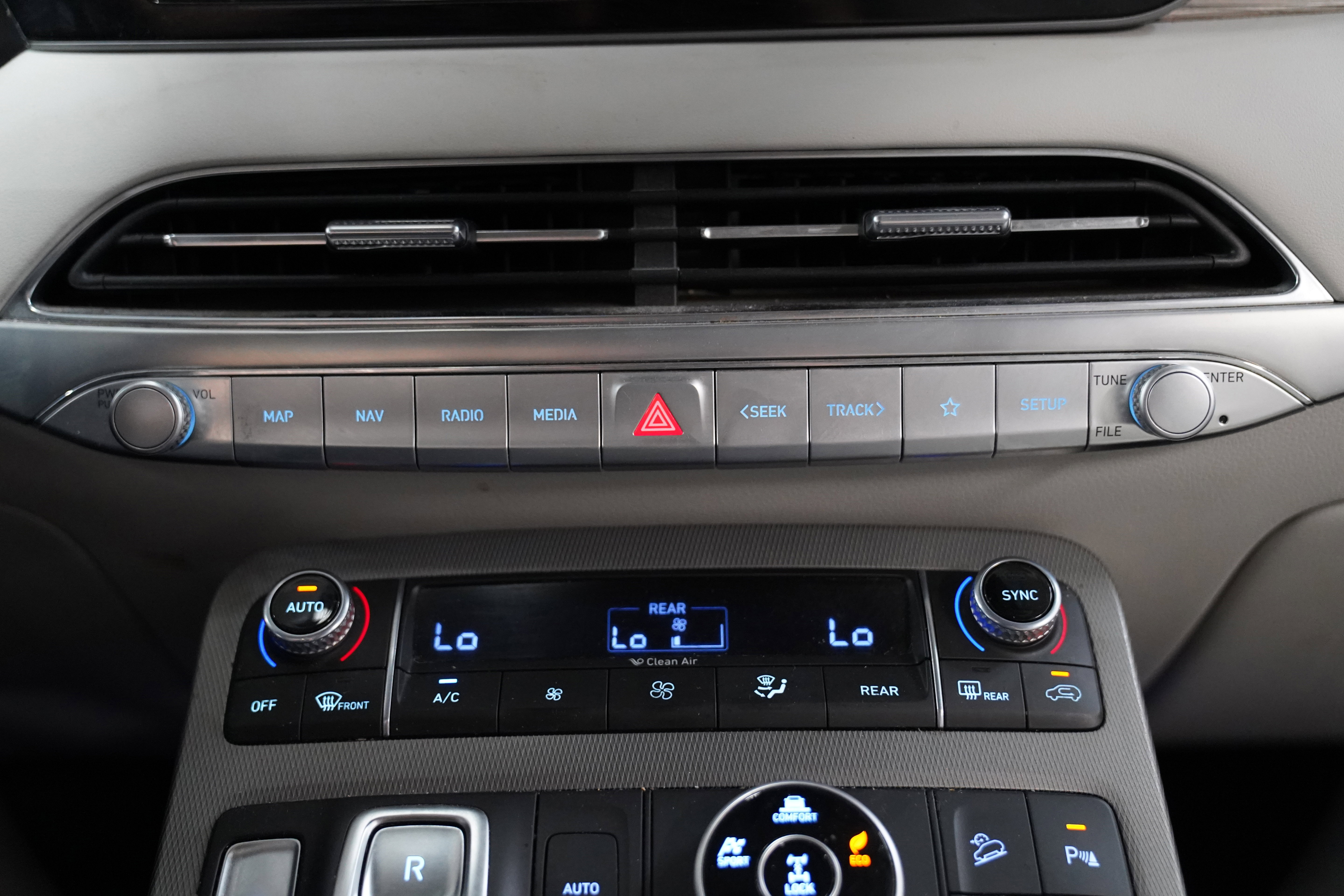 Used 2022 Hyundai Palisade Limited AWD/4WD image 29
