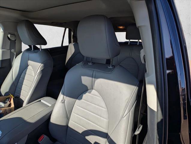 Certified 2024 Toyota Highlander XLE image 16