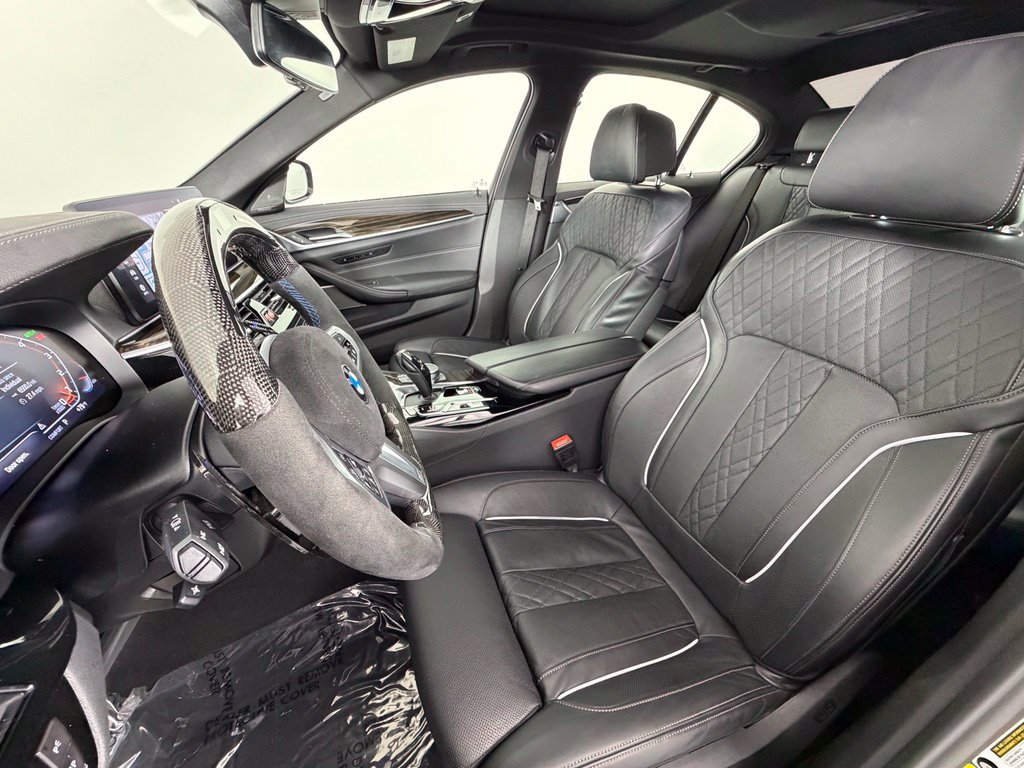 Used 2022 BMW M550i xDrive AWD/4WD image 5