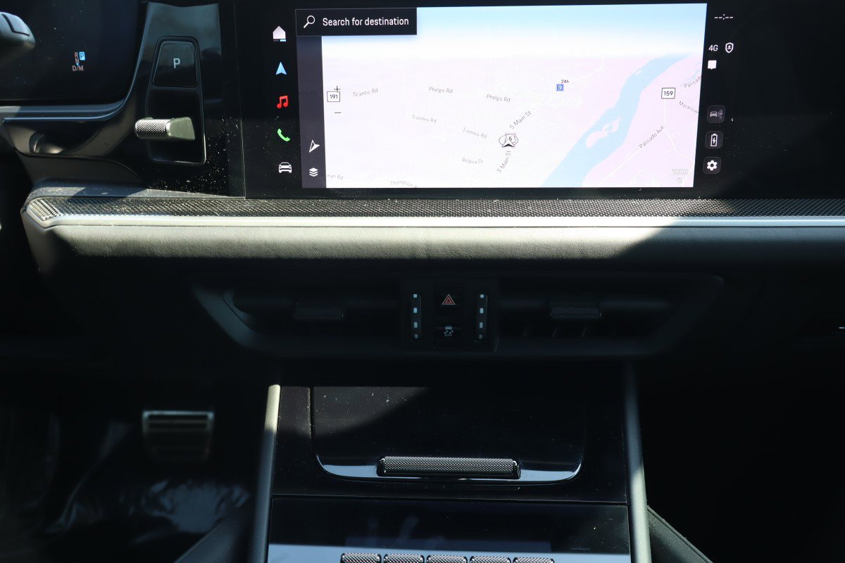 Used 2025 Porsche Cayenne Turbo AWD/4WD image 11