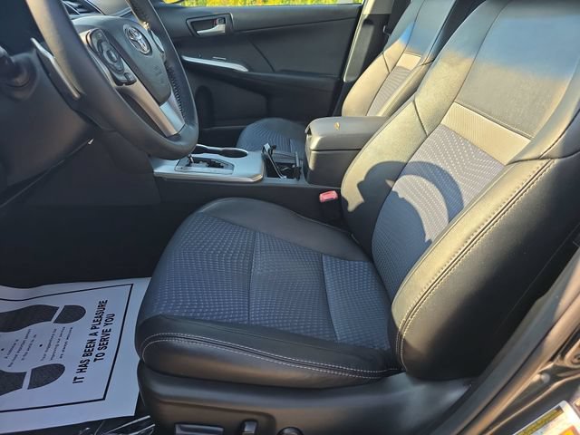 Used 2013 Toyota Camry SE FWD image 15