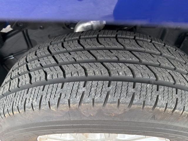 Used 2025 Toyota Tacoma SR5 image 4