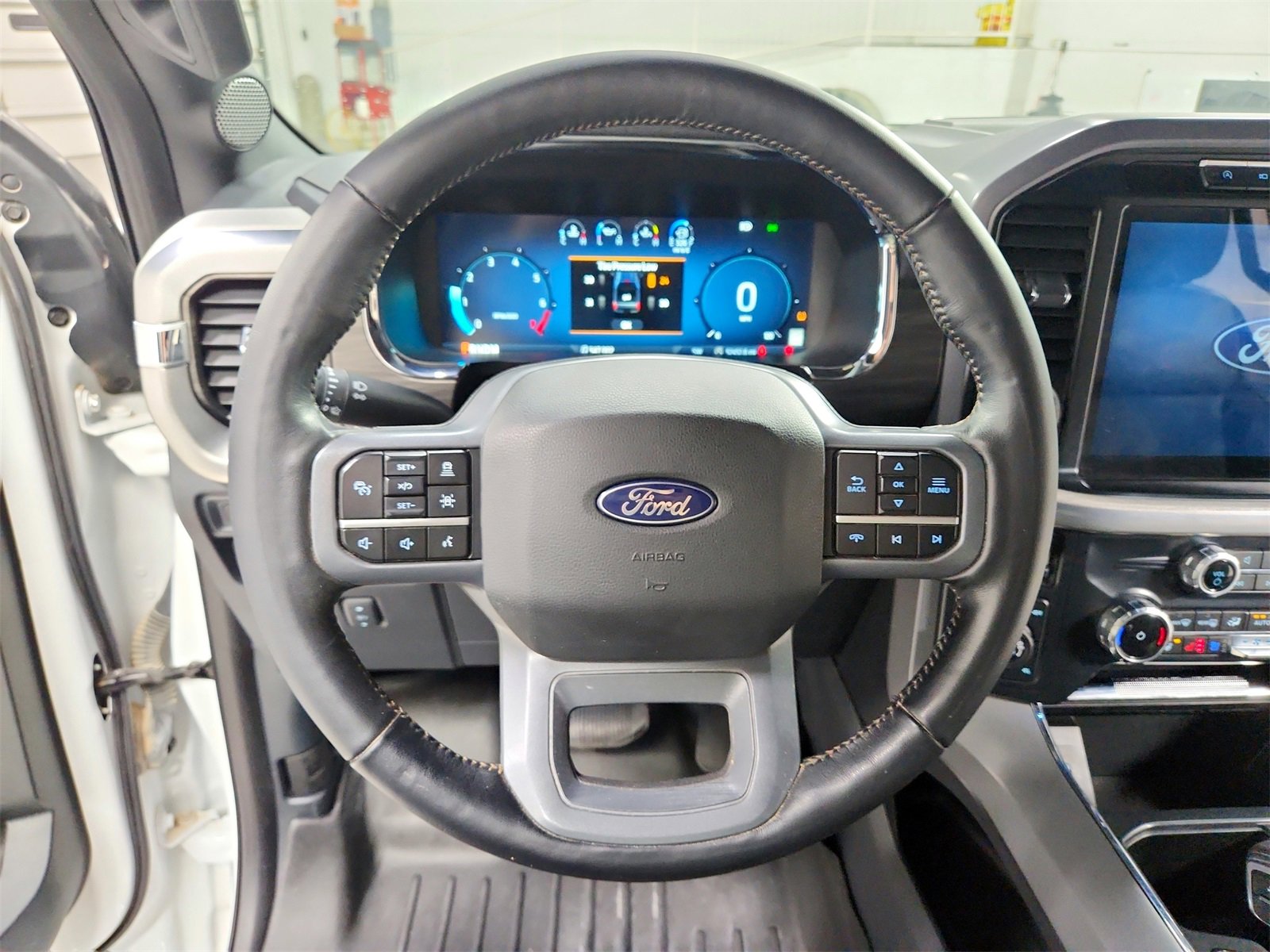 Used 2024 Ford F150 Lariat w/ Tow/Haul Package image 23