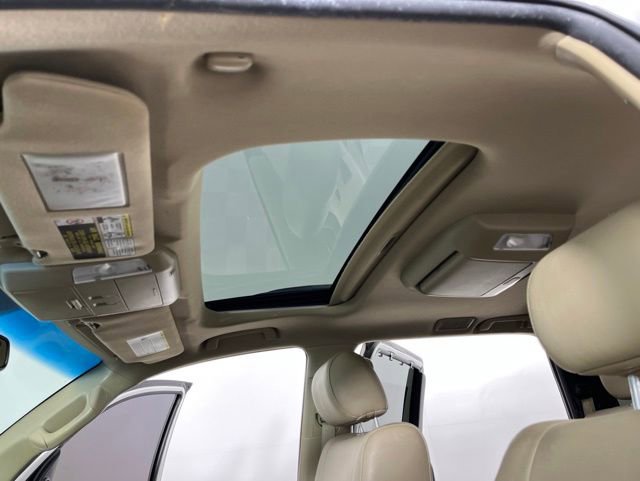 Used 2017 Toyota Sequoia Platinum RWD image 36