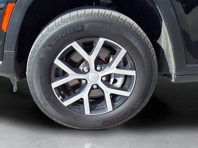 Used 2024 Jeep Grand Cherokee L Limited w/ Luxury Tech Group II image 13