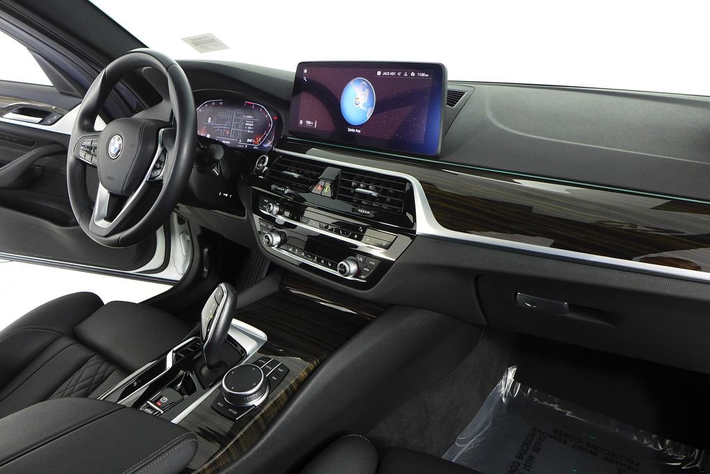 Certified 2023 BMW 530i w/ Convenience Package image 13