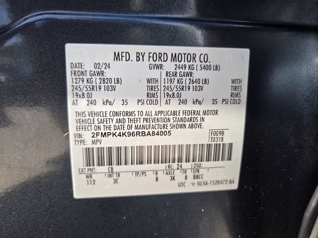 Certified 2024 Ford Edge Titanium AWD/4WD image 21