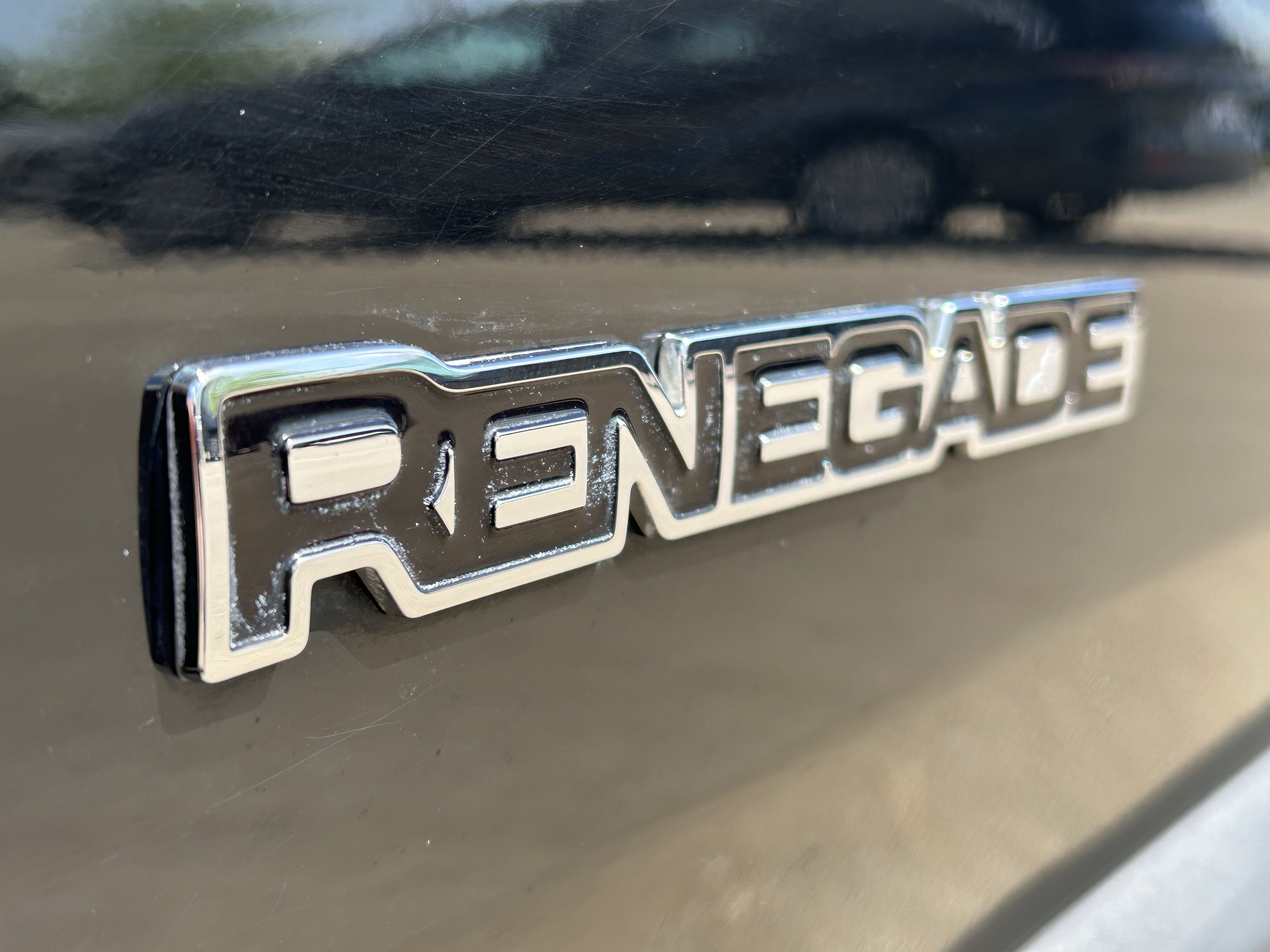 Used 2022 Jeep Renegade Latitude w/ Convenience Group AWD/4WD image 8