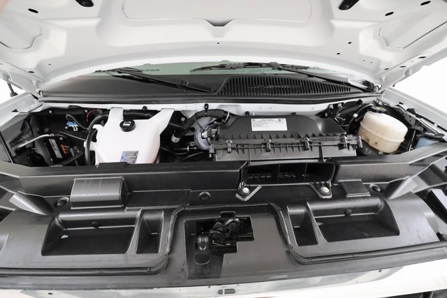 Used 2023 GMC Savana 2500 w/ Driver Convenience Package image 6