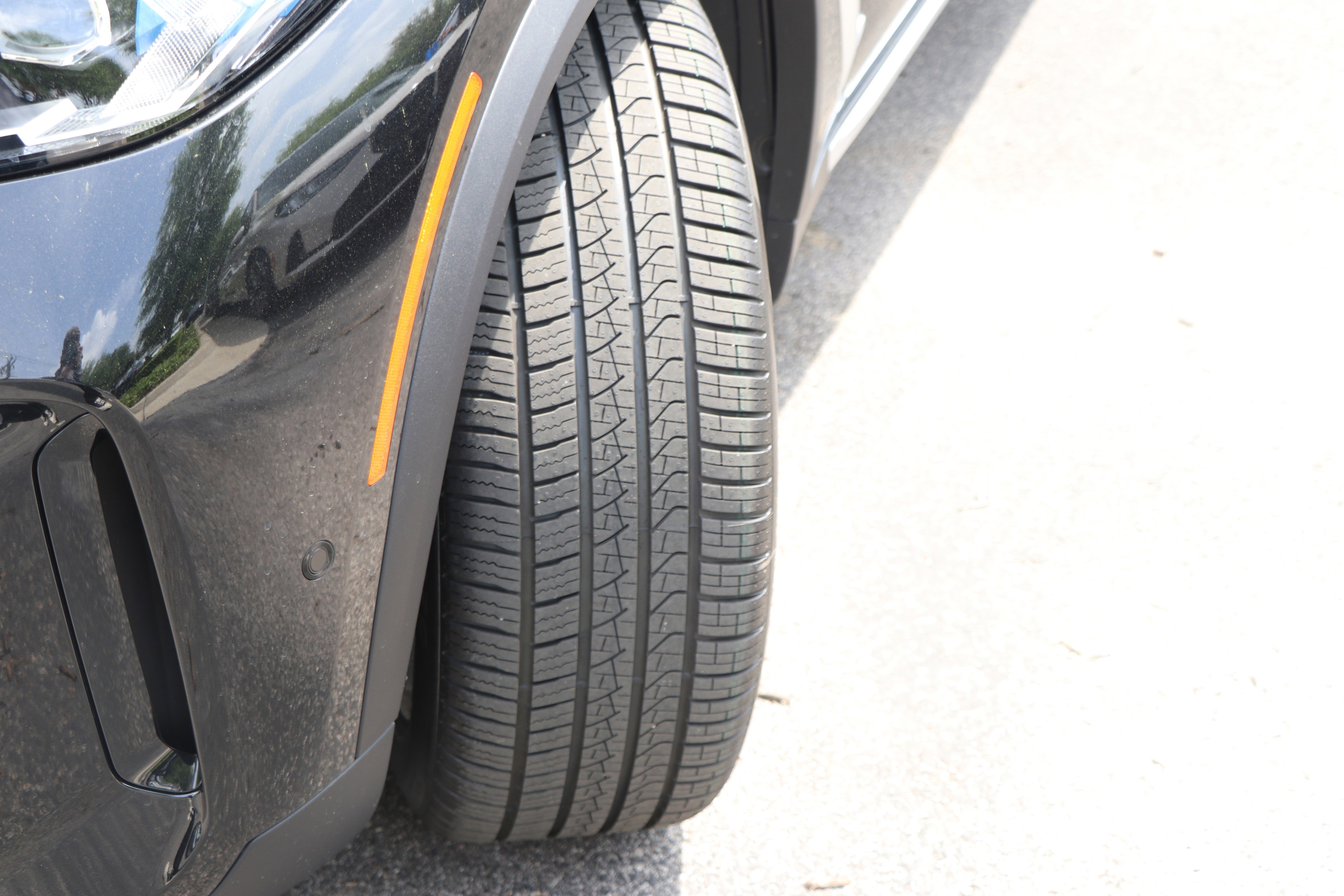 Certified 2025 BMW X5 xDrive50e w/ Parking Assistance Package image 7