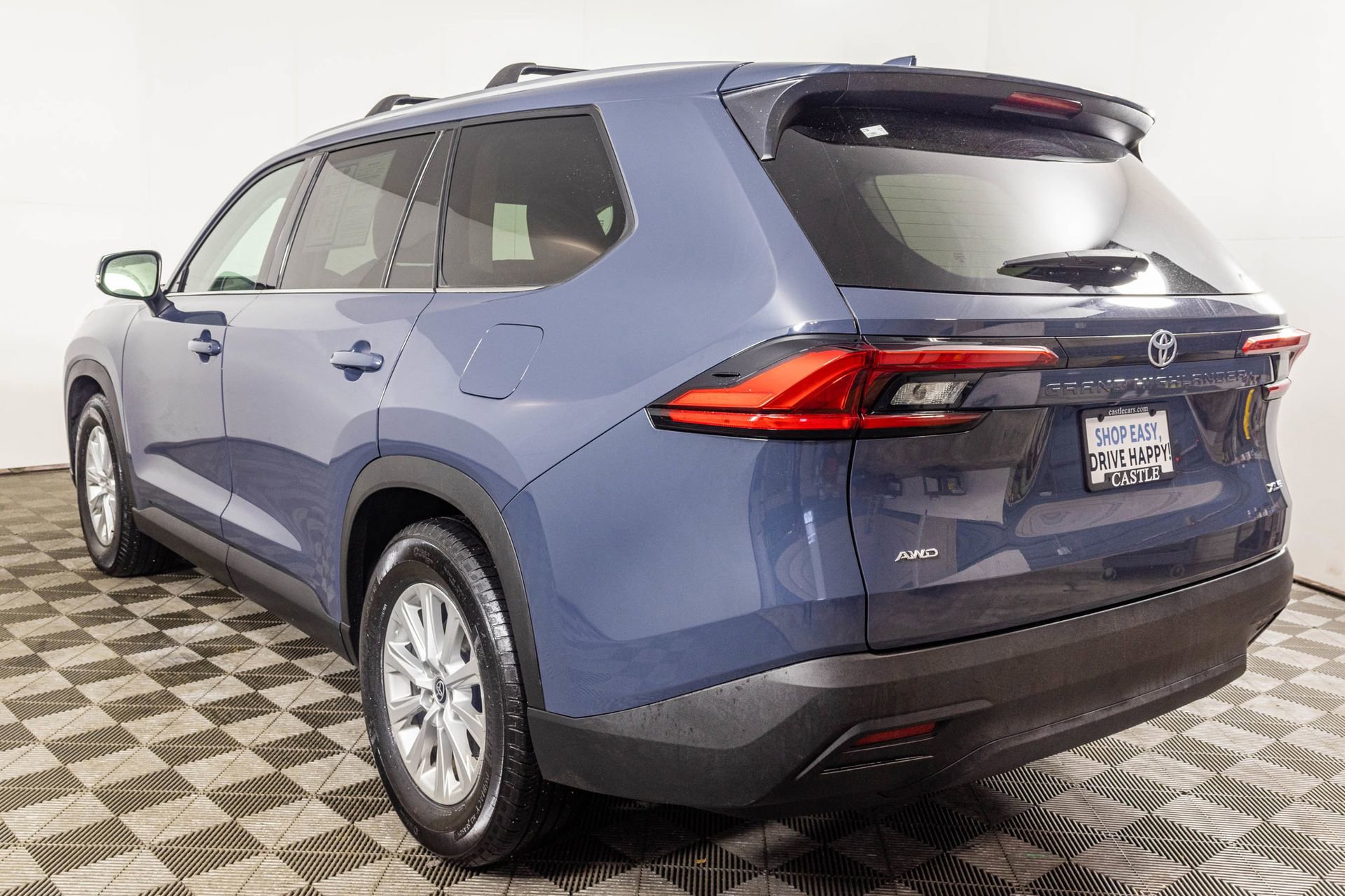 Used 2024 Toyota Grand Highlander XLE image 19